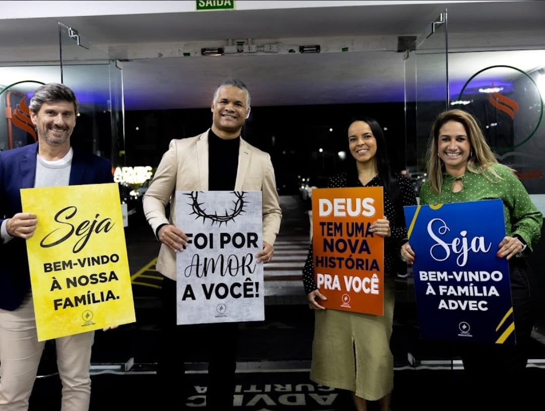 Pr. Leandro Alves e Ariadne